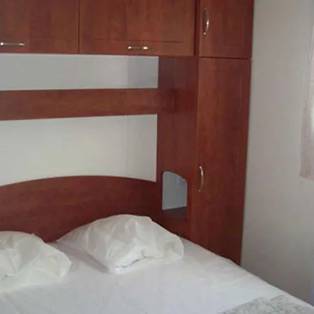 Mobil-home, Animaux Acceptes - 2 Pers. - Api-1-52-2524 * Vairé